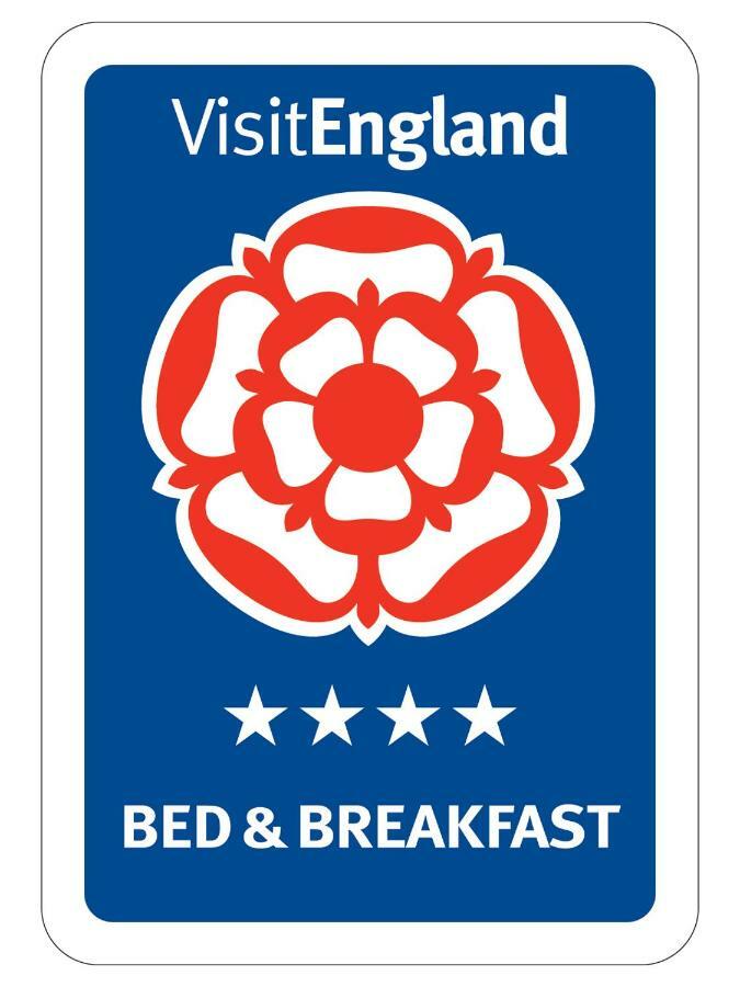The Old School House Bed and Breakfast Haltwhistle Exteriör bild